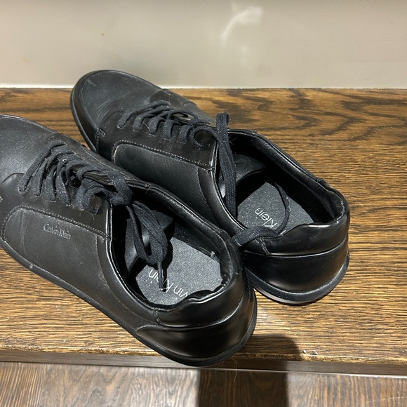 Calvin Klein Sneakers - Picture 4 of 4